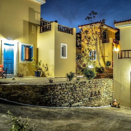 Mainades Maisonettes & Studios Ménites 外观 照片