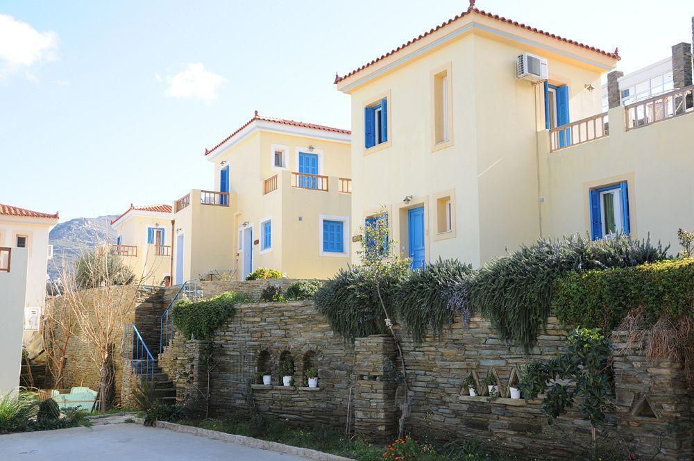 Mainades Maisonettes & Studios Ménites 外观 照片